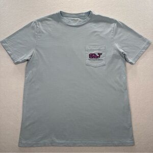 Vineyard Vines Pocket T-Shirt Octopus Filled Whale Adult Size Small Crew Lt Blue